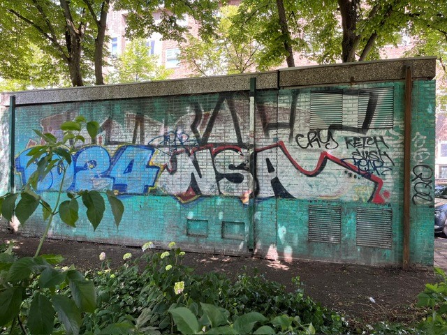 Graffiti op elektriciteitshuisje