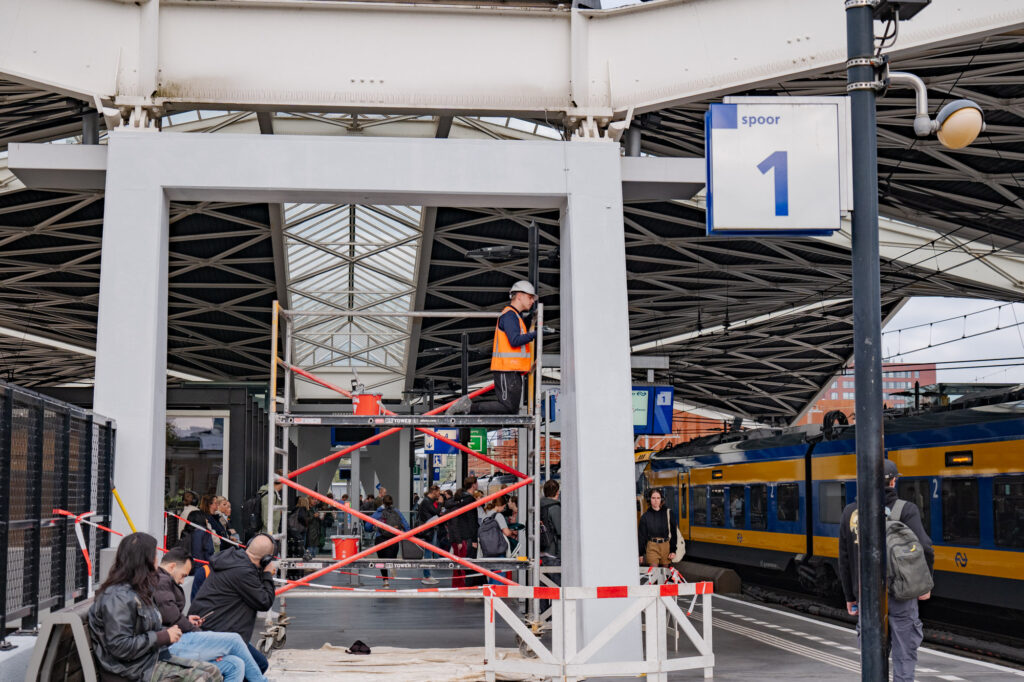 Werk in uitvoering - treinstation Tilburg - door ProNed | Dé oppervlakteverbeteraars